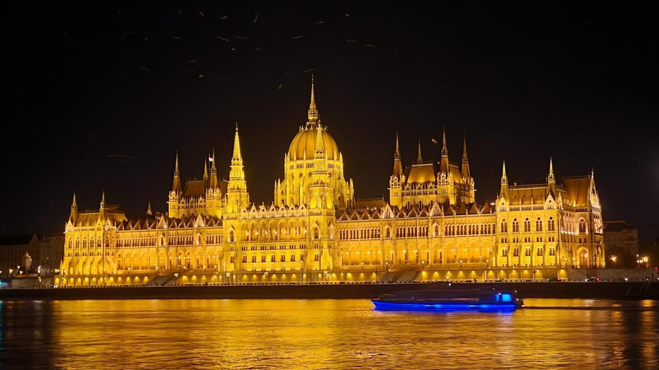 Parliament View Apartment Budapesta Exterior foto
