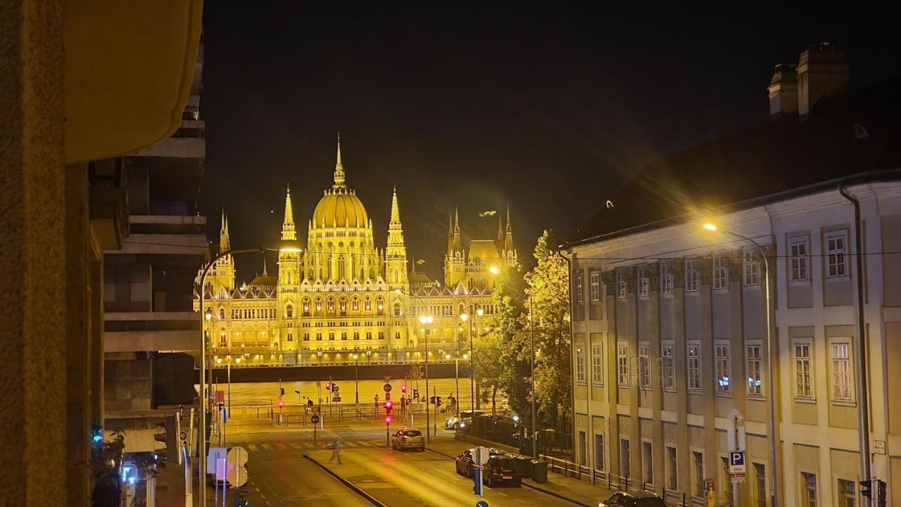 Parliament View Apartment Budapesta Exterior foto