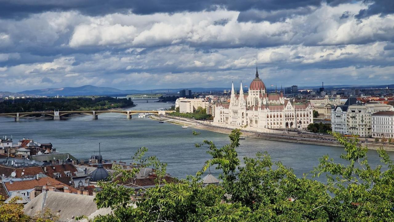 Parliament View Apartment Budapesta Exterior foto